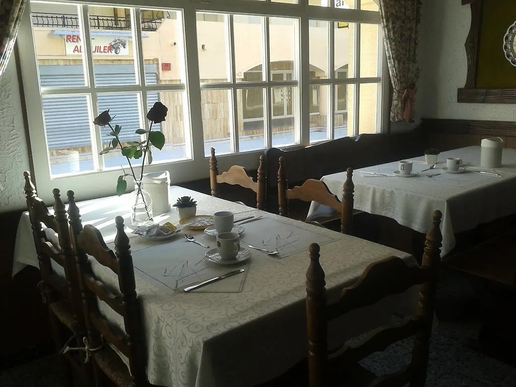 Pension Marbella Roses Penzion